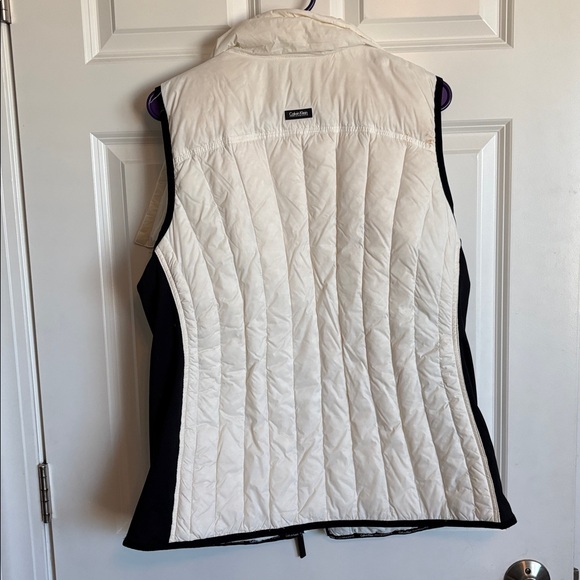 Calvin Klein Performance Vest Bundle - Picture 8 of 9